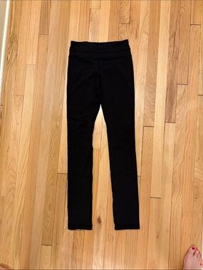 Lululemon Black Skinny Yoga Pants Size 4